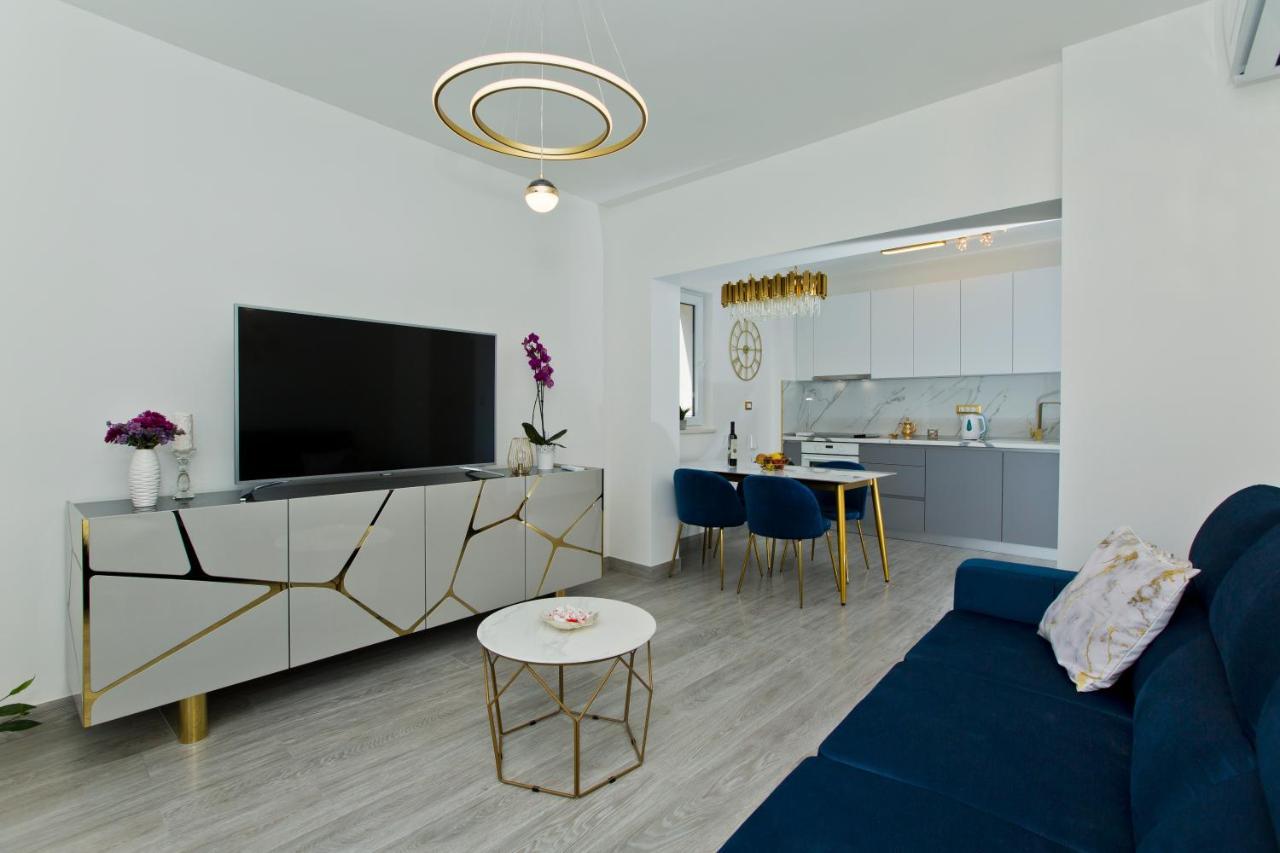 Luxury Apartment Veronika Hvar Town Bagian luar foto